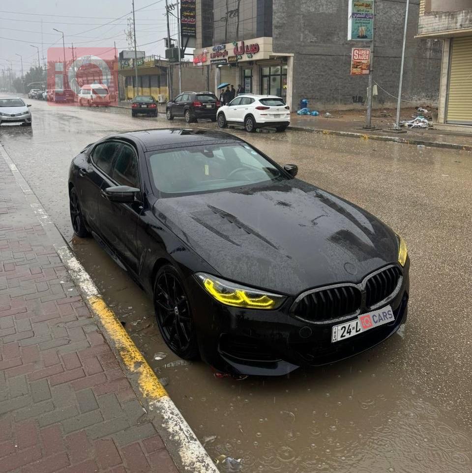 بي ام دبليو 8 الفئة